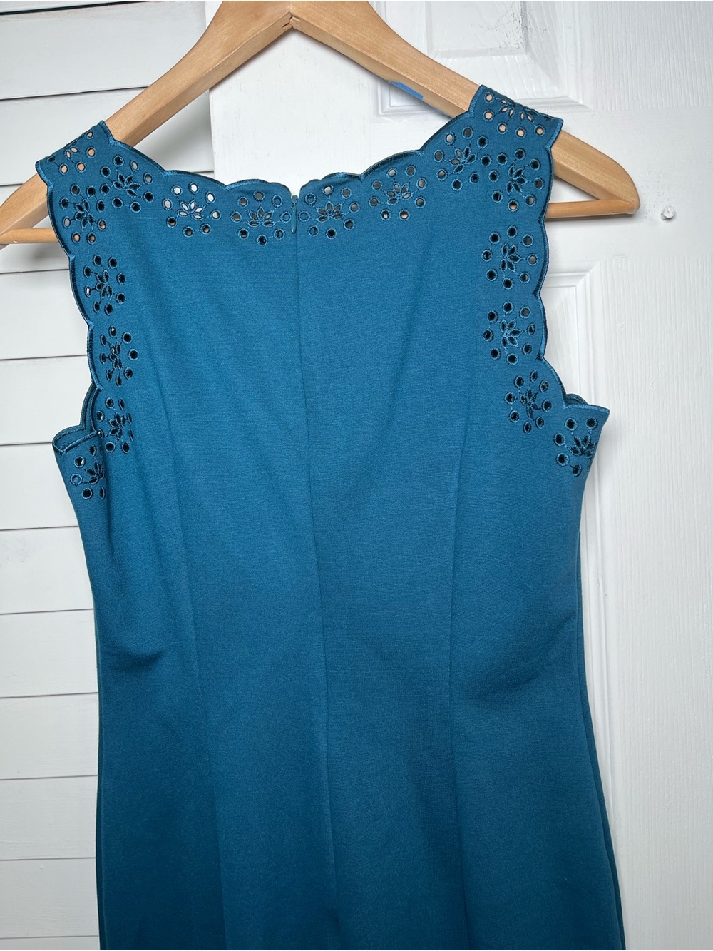 NWT Talbots Teal Blue Scallop Neckline Eyelet Sheath Dress - Size 4 - Picture 7 of 17